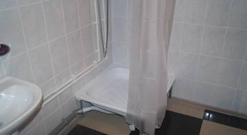 Фото номера Стандартный трехместный номер Гостиница Guest House Cherekha г. Псков 3