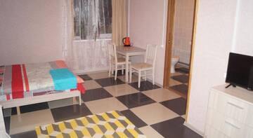 Фото номера Стандартный трехместный номер Гостиница Guest House Cherekha г. Псков 5